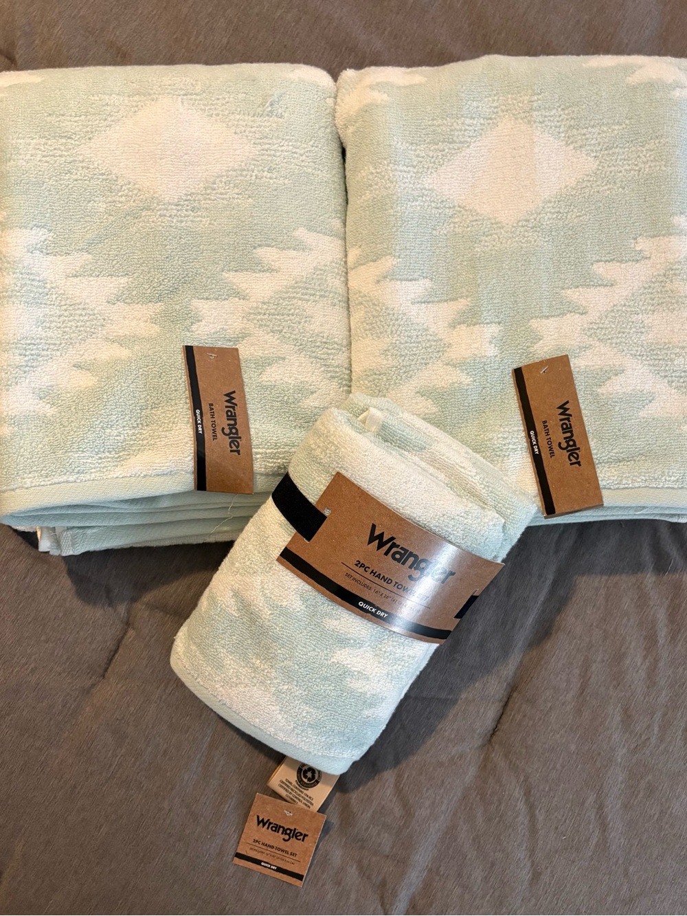 Wrangler Mint & Cream Geometric Bath Towel Set